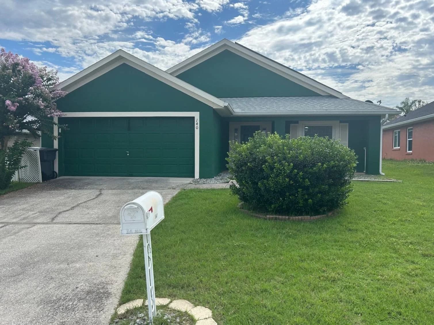 140 THORNE MEADOW Pass