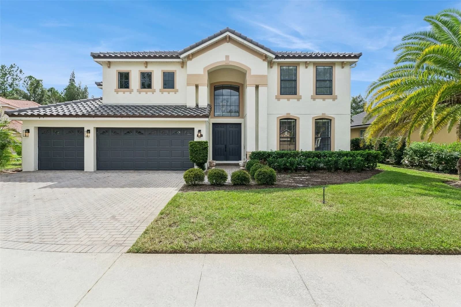 Photo 5 of 10072 OAK QUARRY Drive