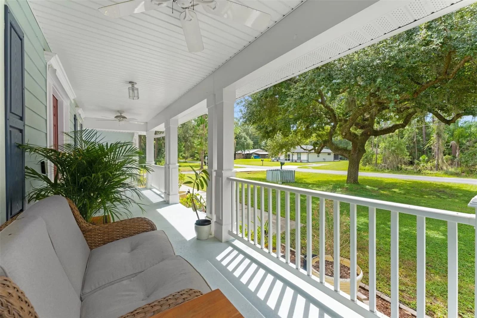 Photo 4 of 14209 NELL Drive