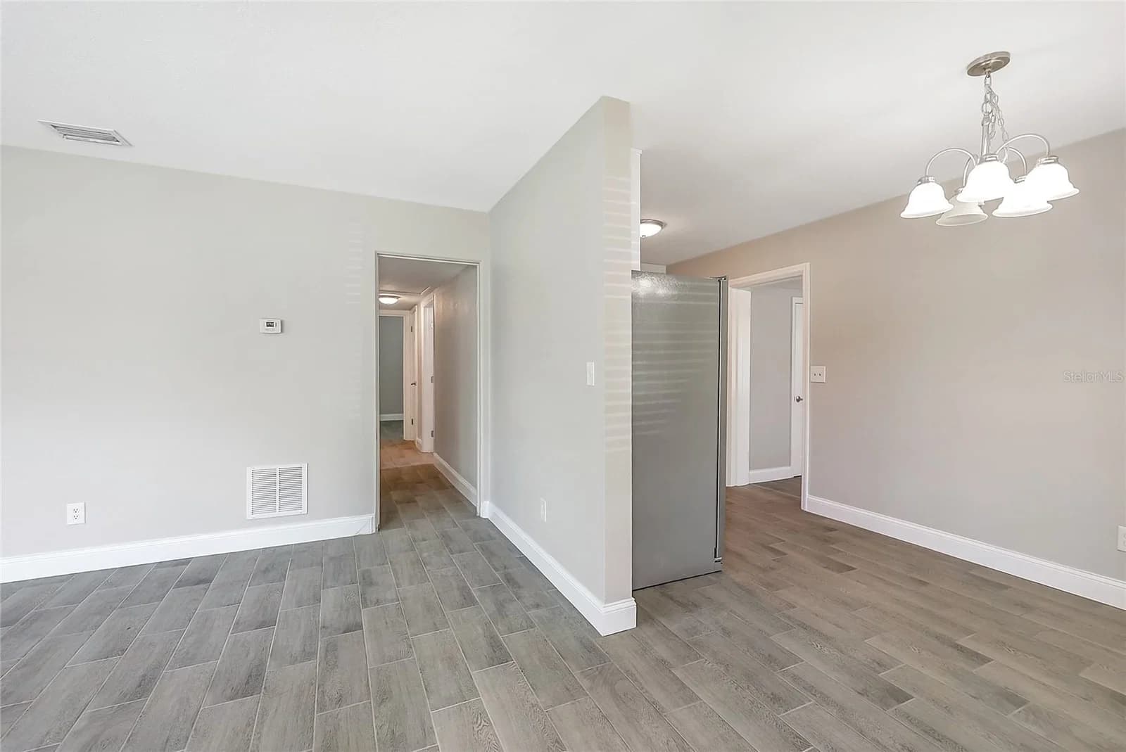 Photo 5 of 2041 GORE Street