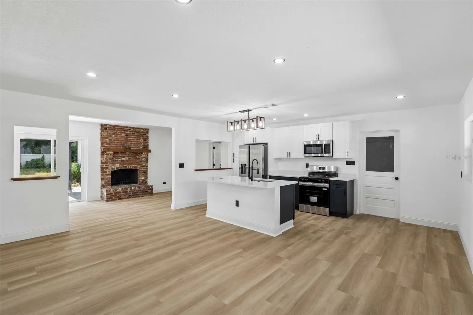 Photo 4 of 3500 SUTTON Drive
