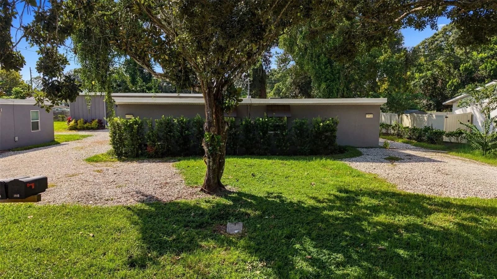 Photo 4 of 1922 CLOVERLAWN Avenue