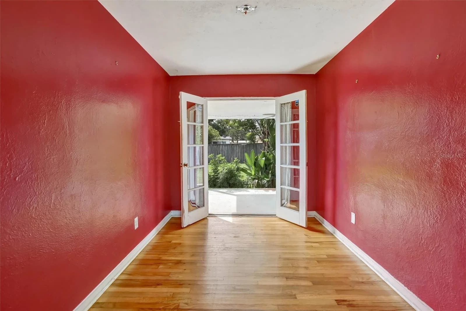 Photo 5 of 3002 DRAKE Drive