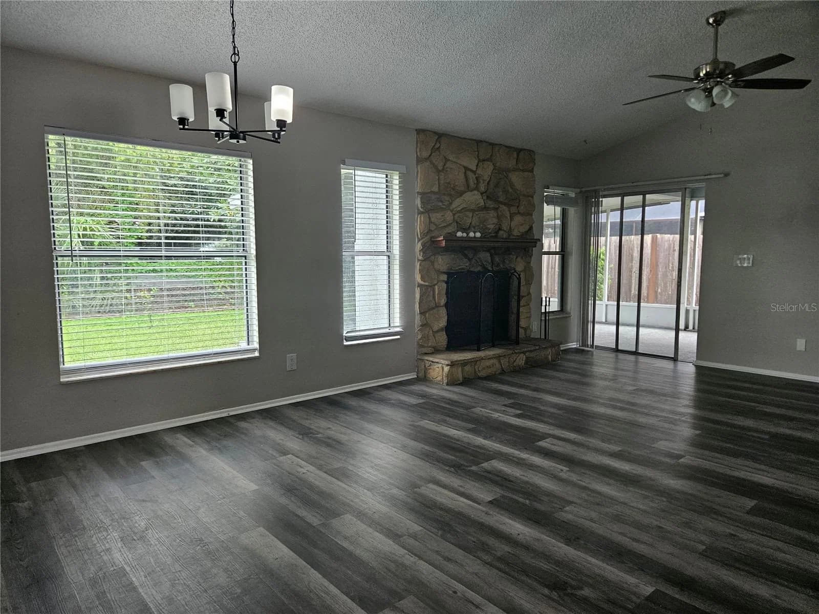 Photo 5 of 3406 FOX RIDGE Street