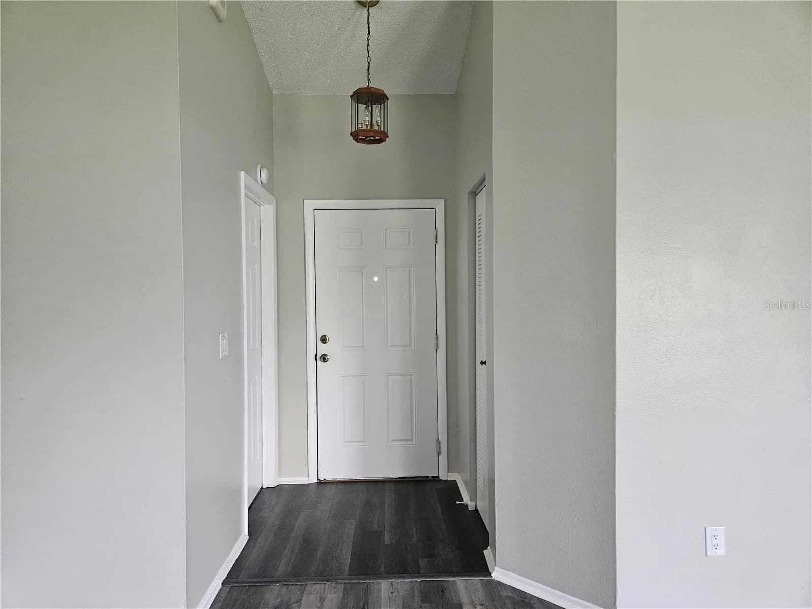 Photo 4 of 3406 FOX RIDGE Street