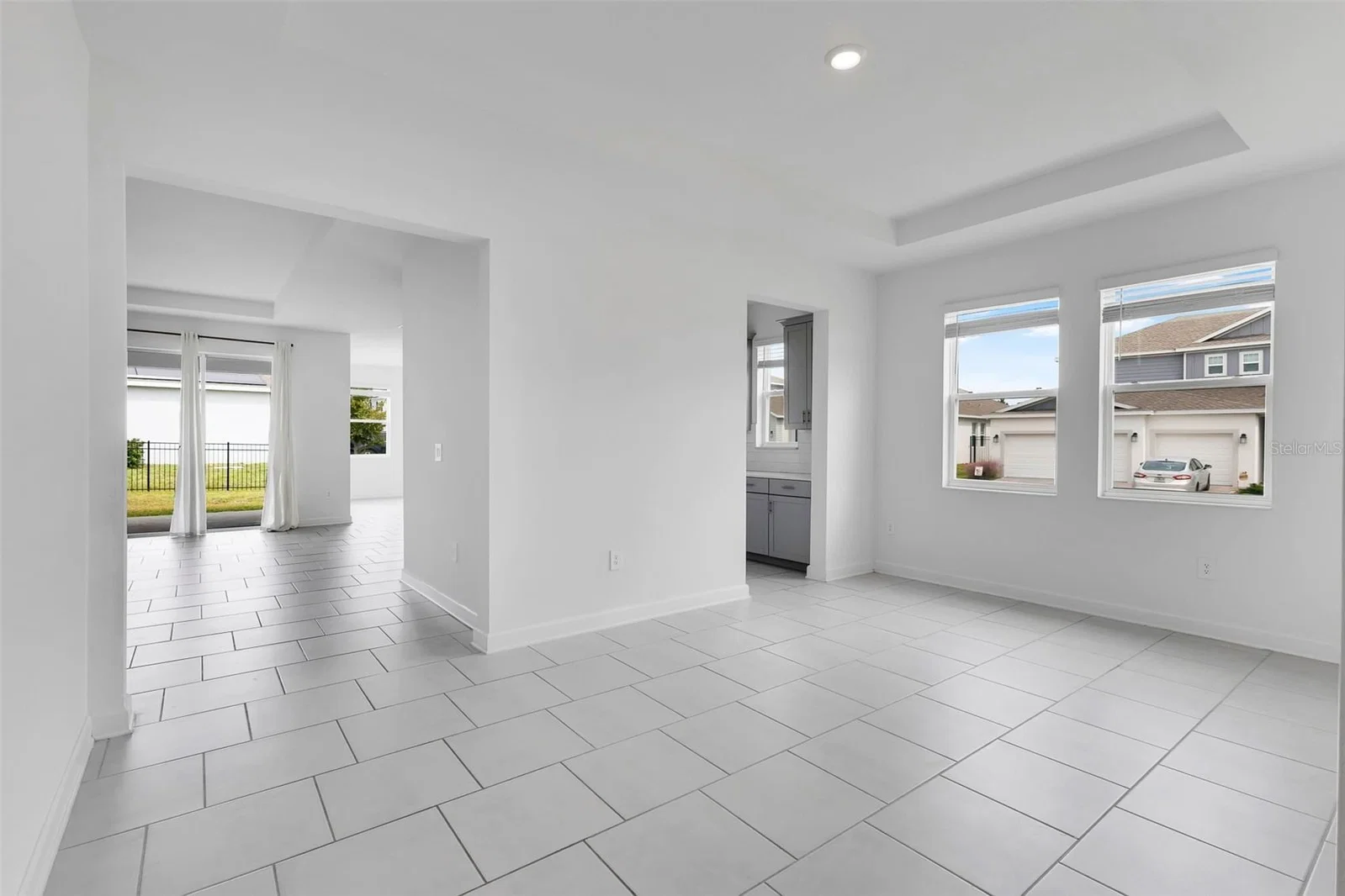 Photo 4 of 4253 EASTMINSTER Road