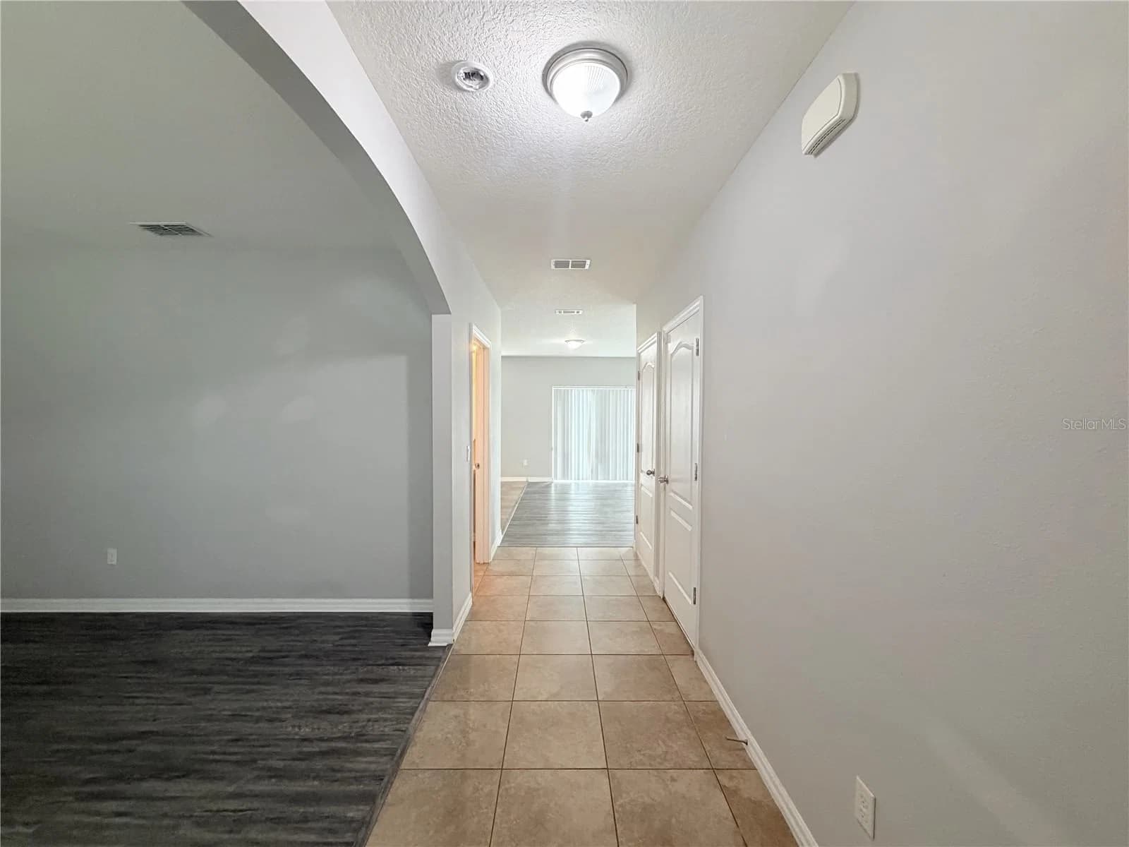 Photo 5 of 16536 BROADFORD Lane