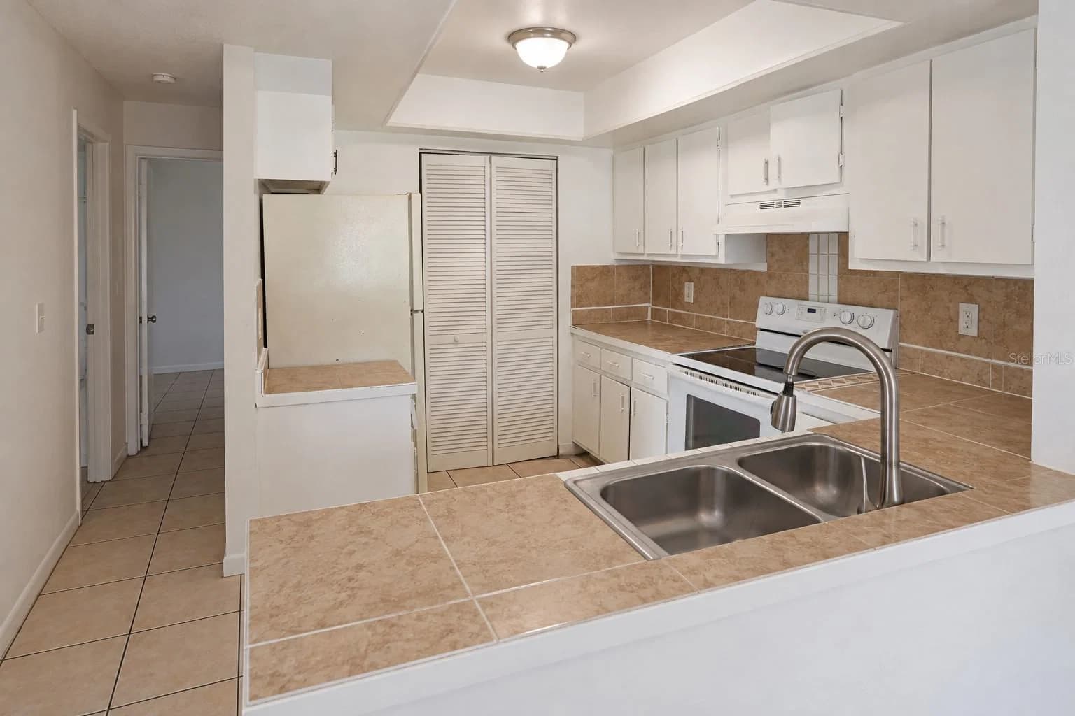 2527 CITRUS CLUB Lane #3904