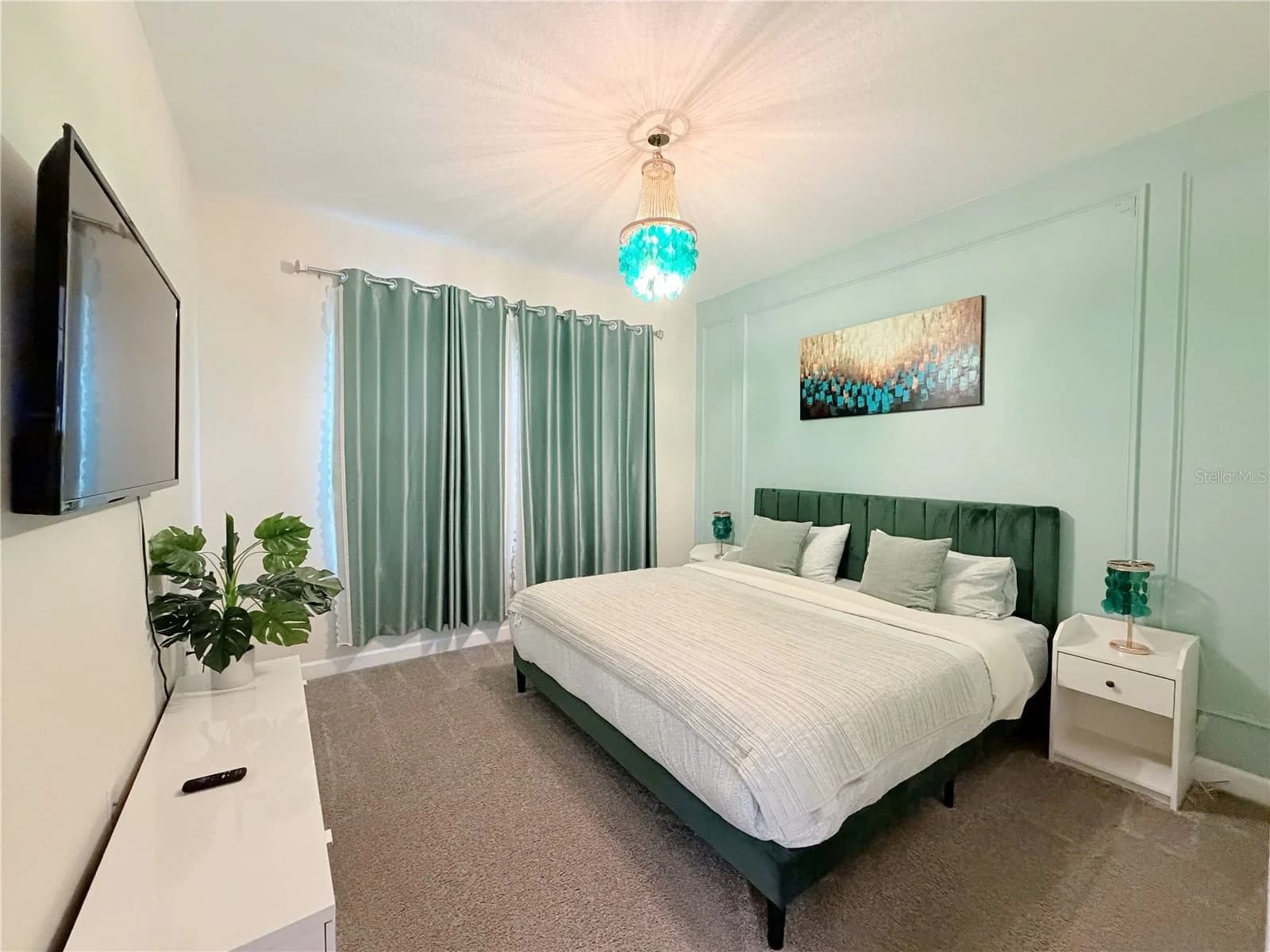 Photo 5 of 1151 KINGSBARN Street