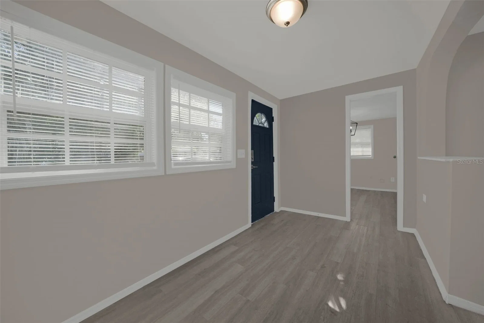 Photo 5 of 4604 COURTLAND Street