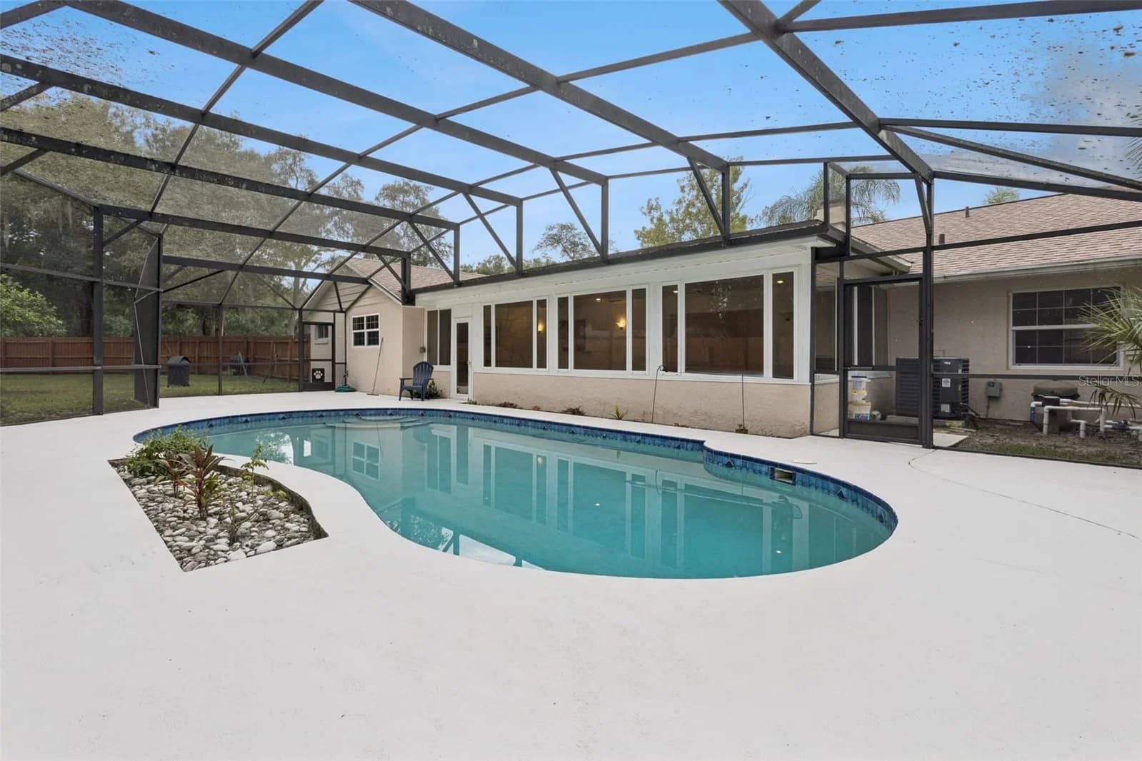 Photo 4 of 260 HORNBEAM Drive