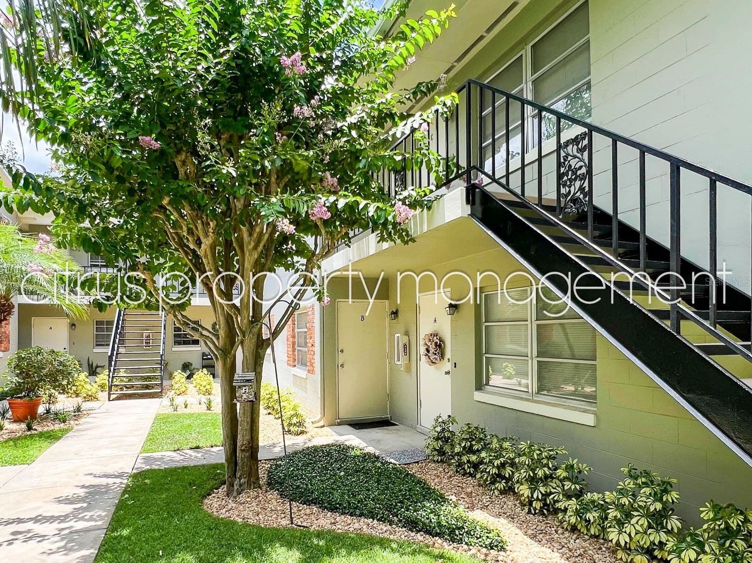 3026 FAIRWAY Lane #B