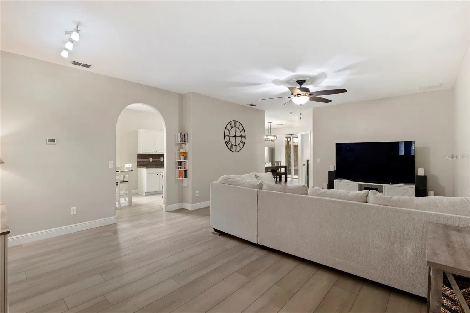 10227 ANDOVER POINT Circle