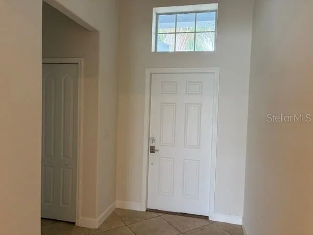 Photo 4 of 1574 THETFORD CIRCLE Circle