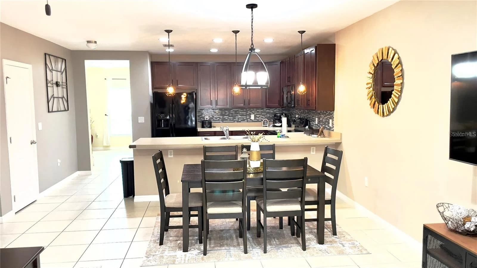 Photo 5 of 269 PRIMROSE Drive