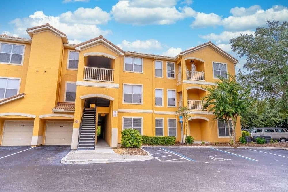 8842 VILLA VIEW Circle #106