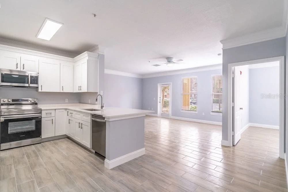 8842 VILLA VIEW Circle #106