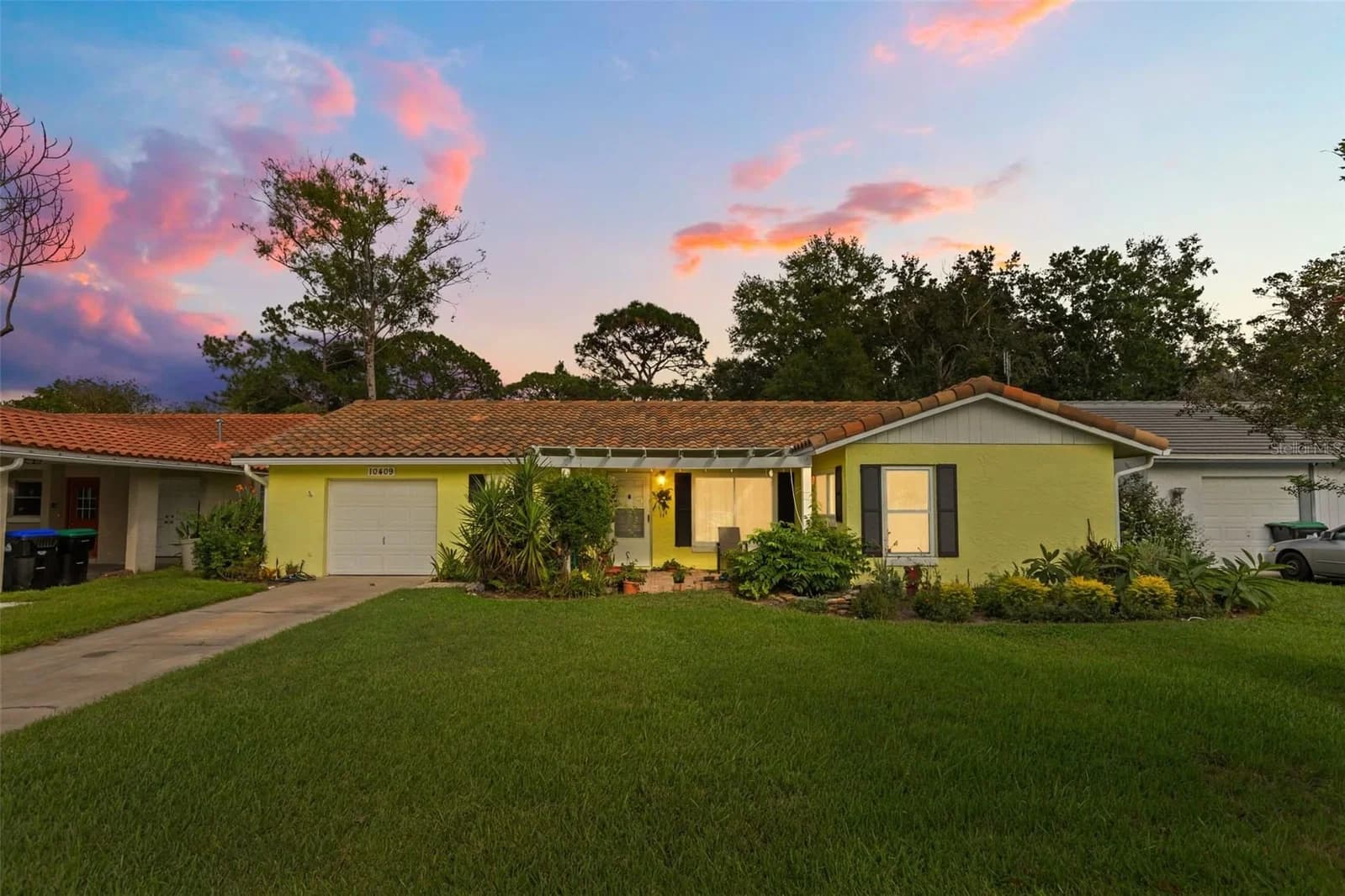 10409 HIDDEN Lane