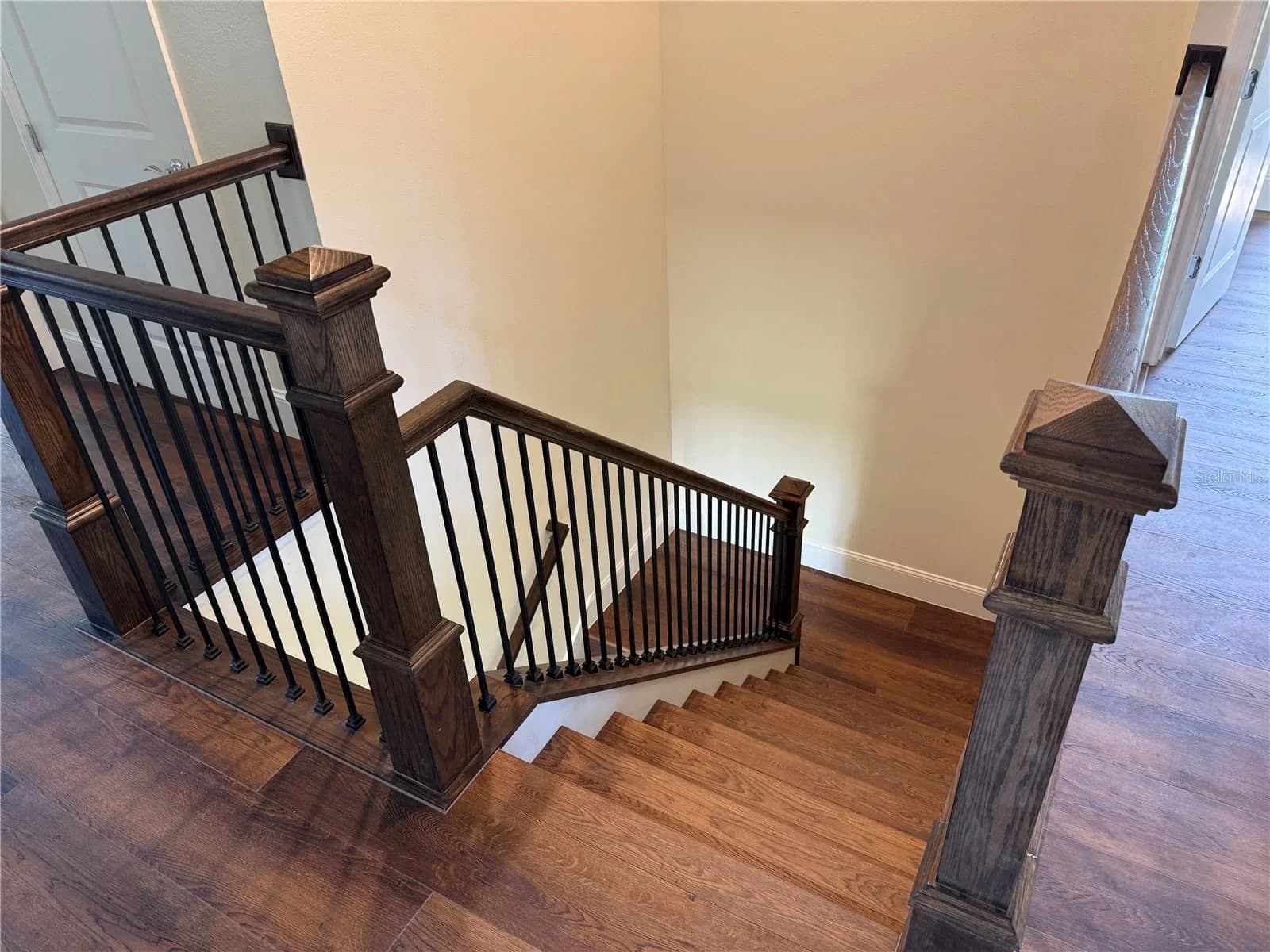 Photo 5 of 16645 LONE OAK Circle
