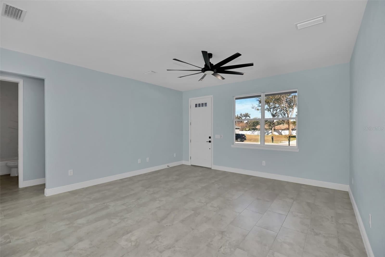 Photo 4 of 7604 103RD