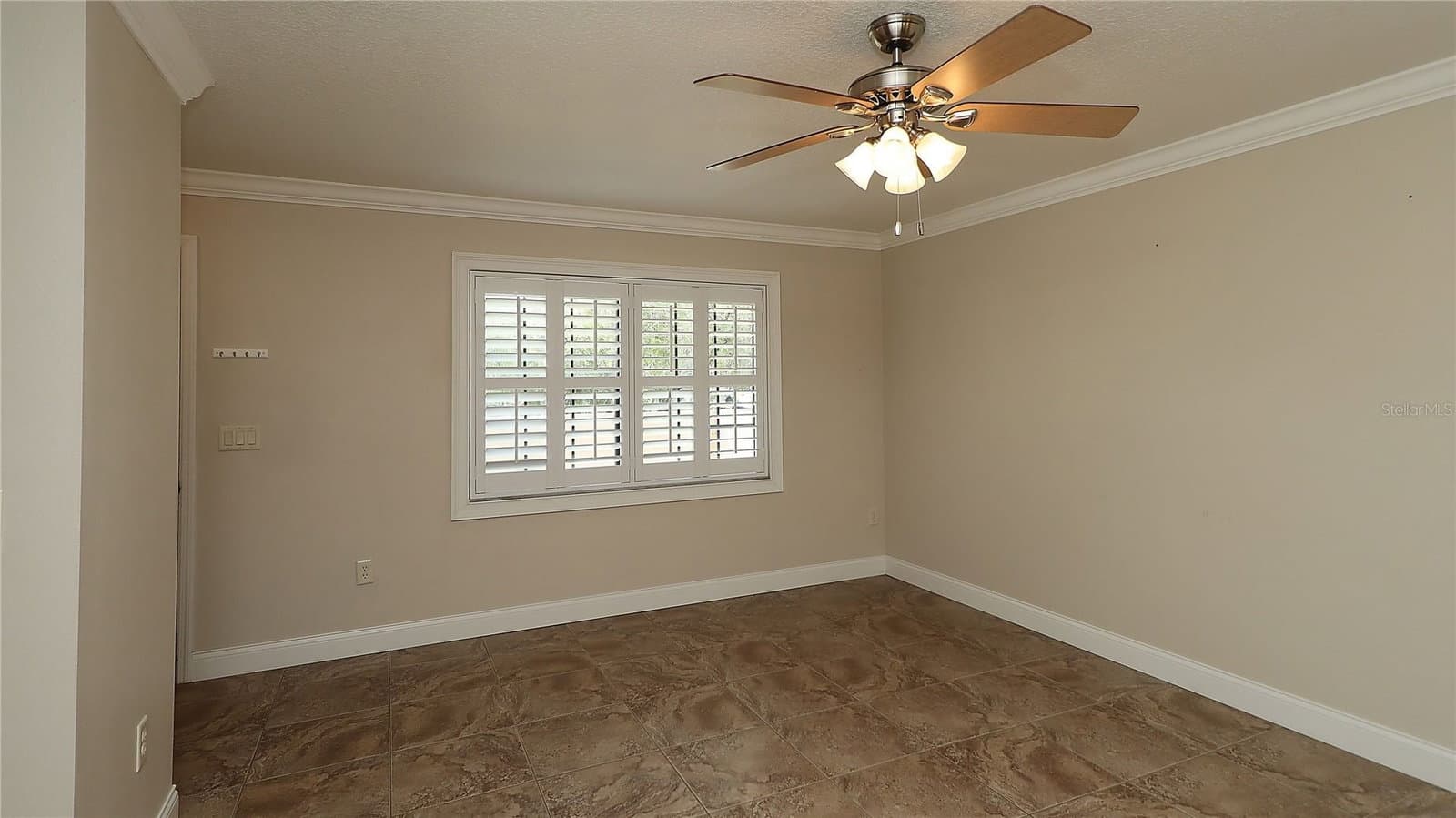 Photo 4 of 1915 34TH