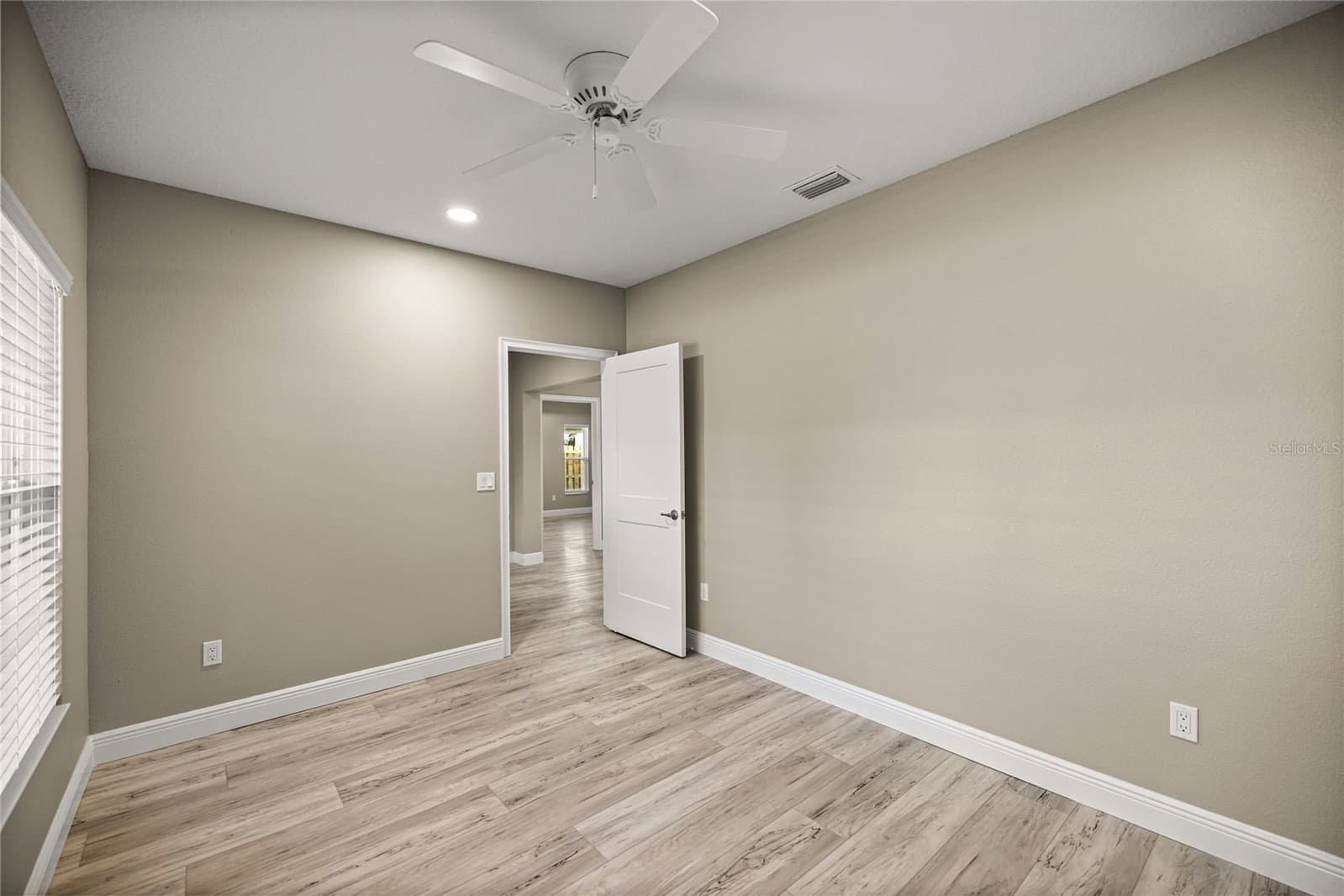 Photo 5 of 2315 31ST