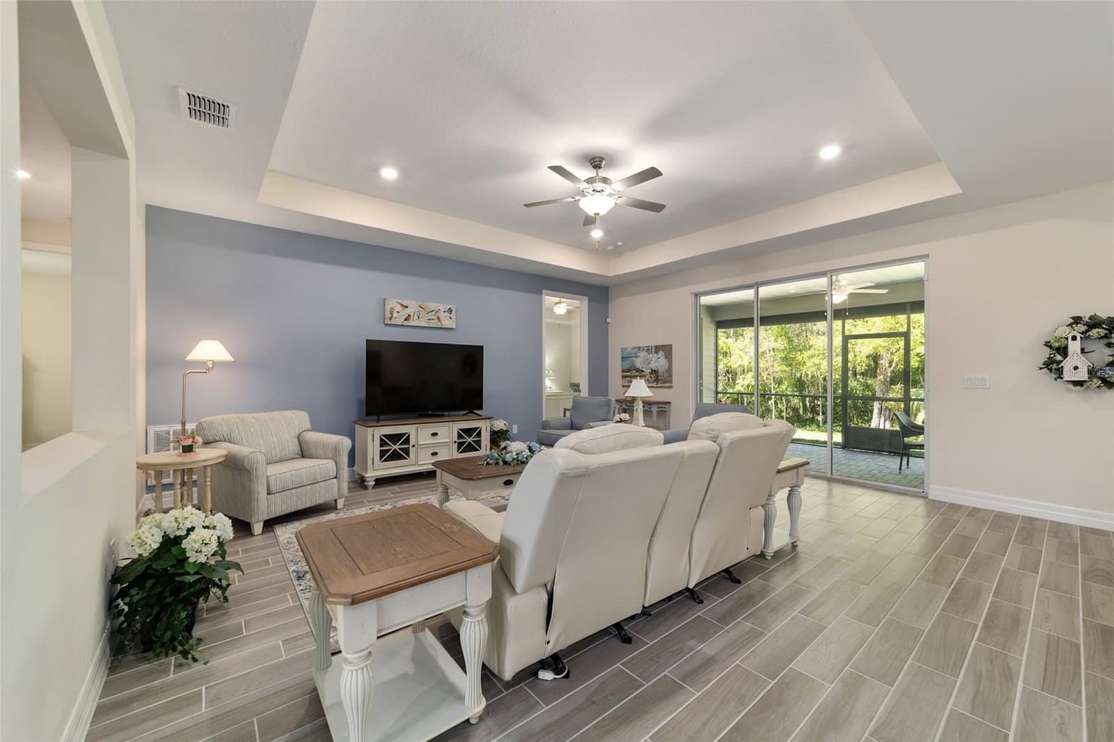 Photo 5 of 1129 42ND