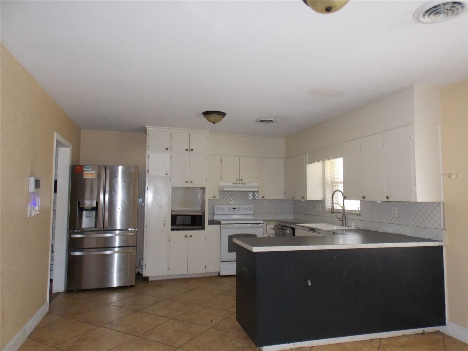 Photo 5 of 1827 7TH