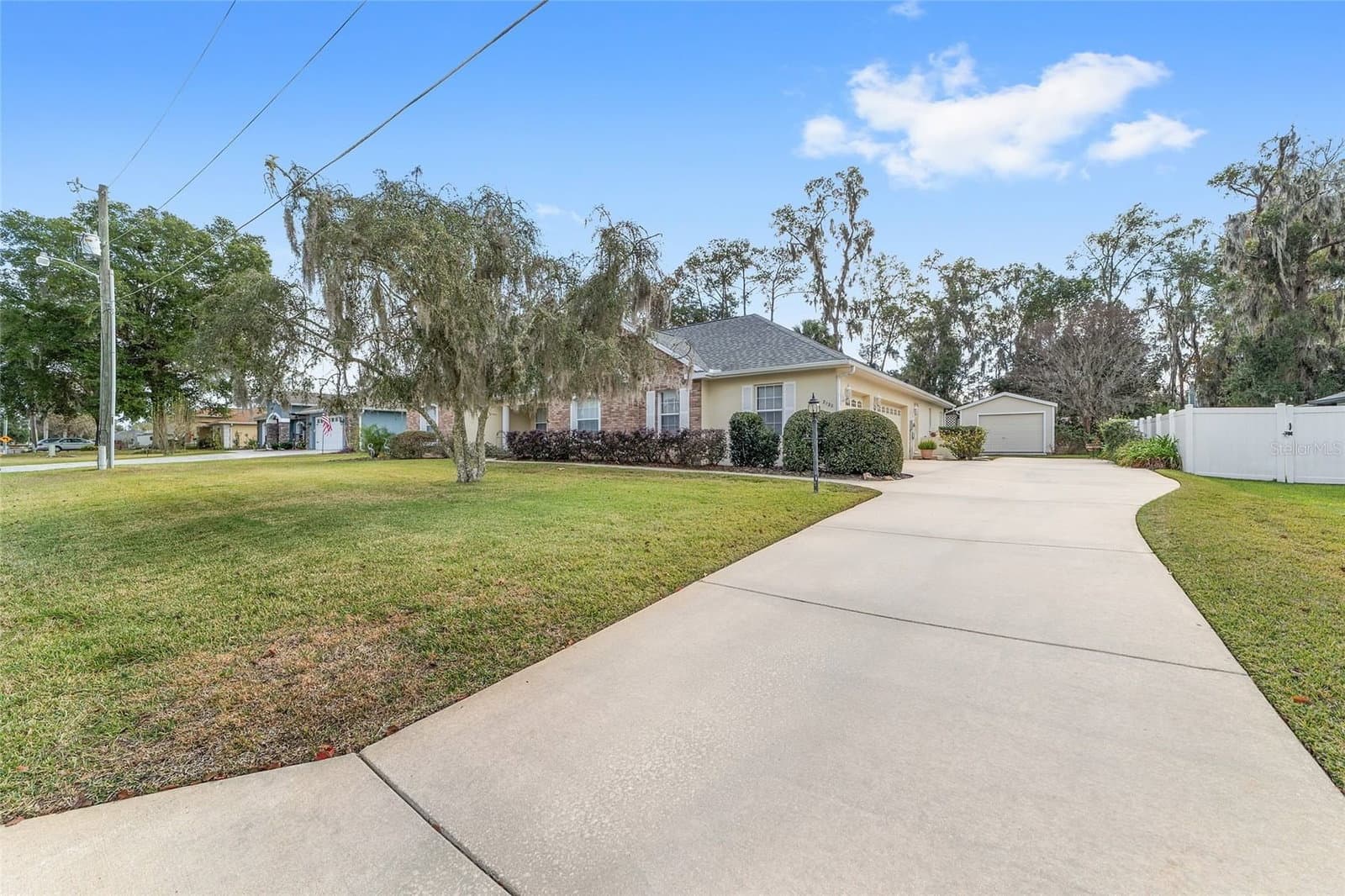 Photo 4 of 2320 33RD