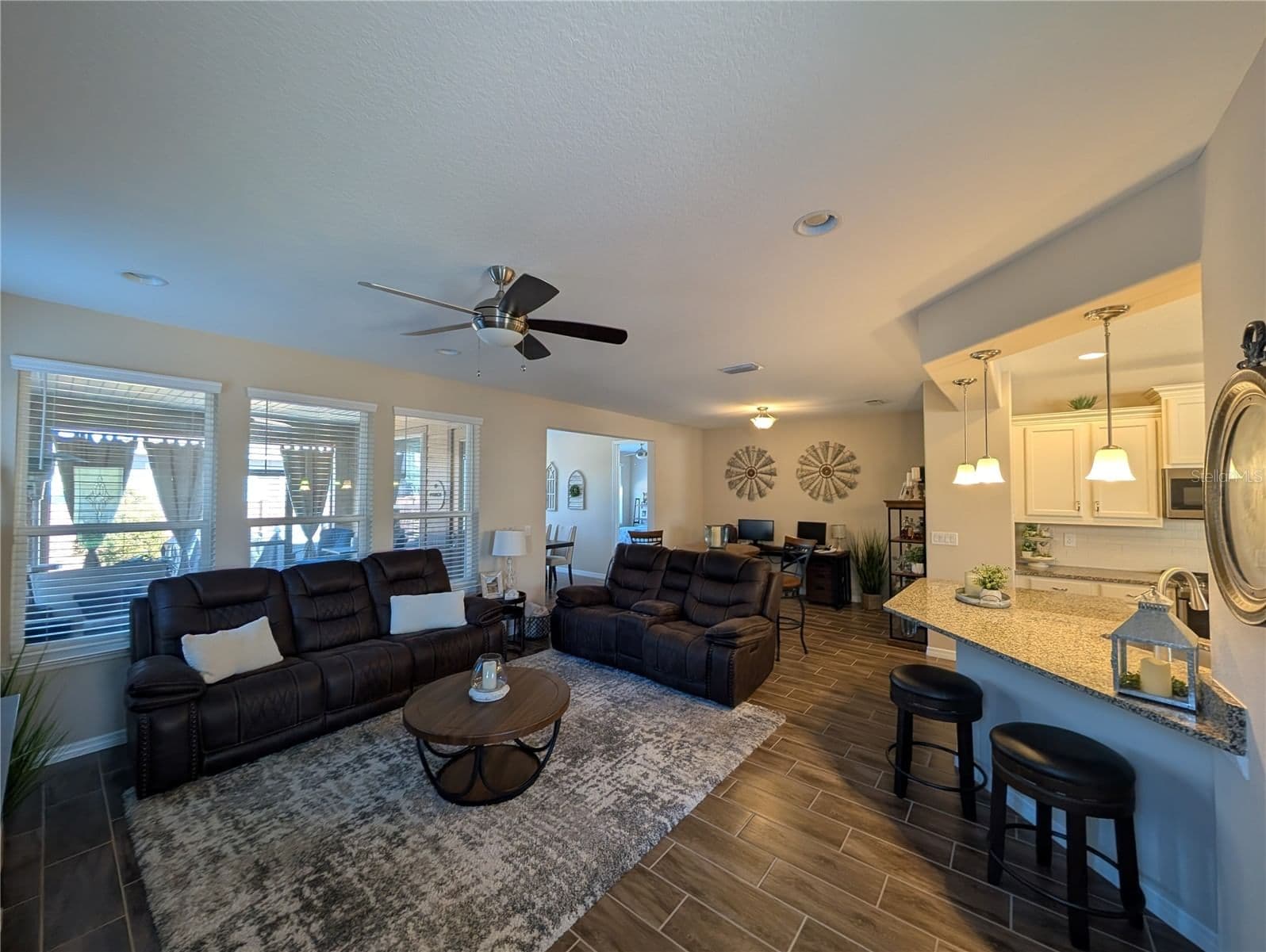 Photo 4 of 4341 57TH