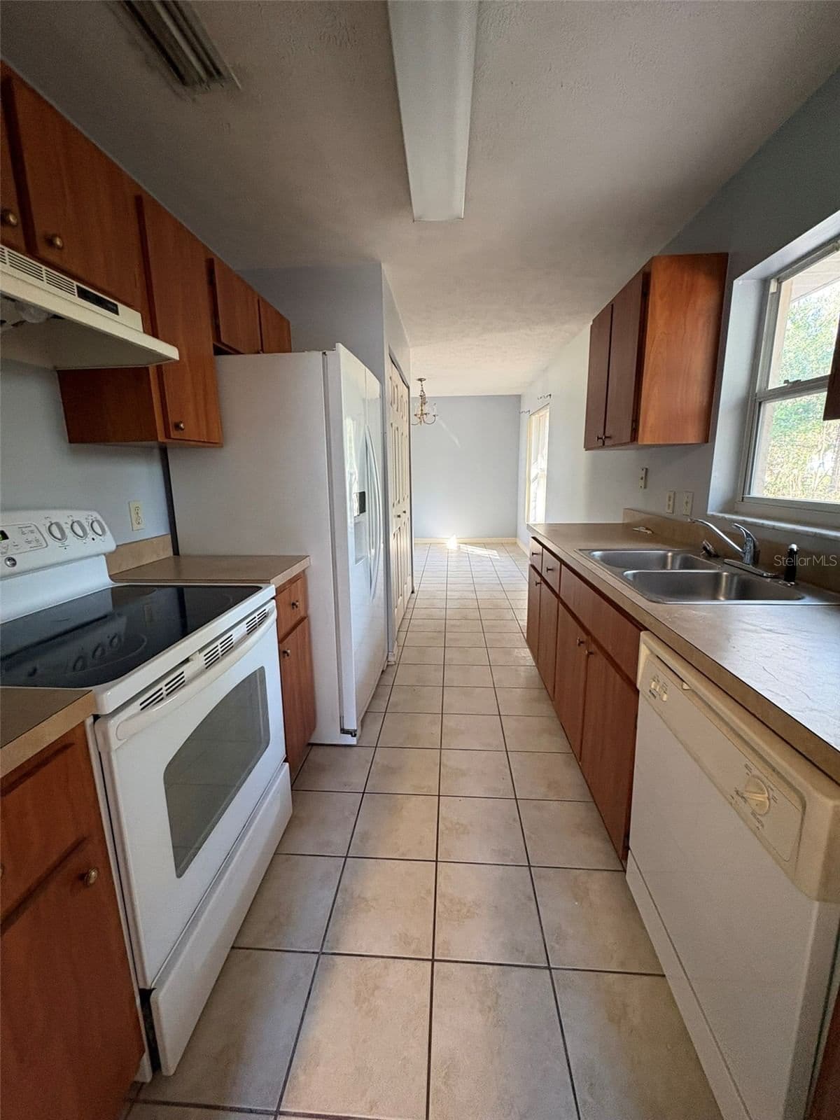 Photo 4 of 2060 42ND