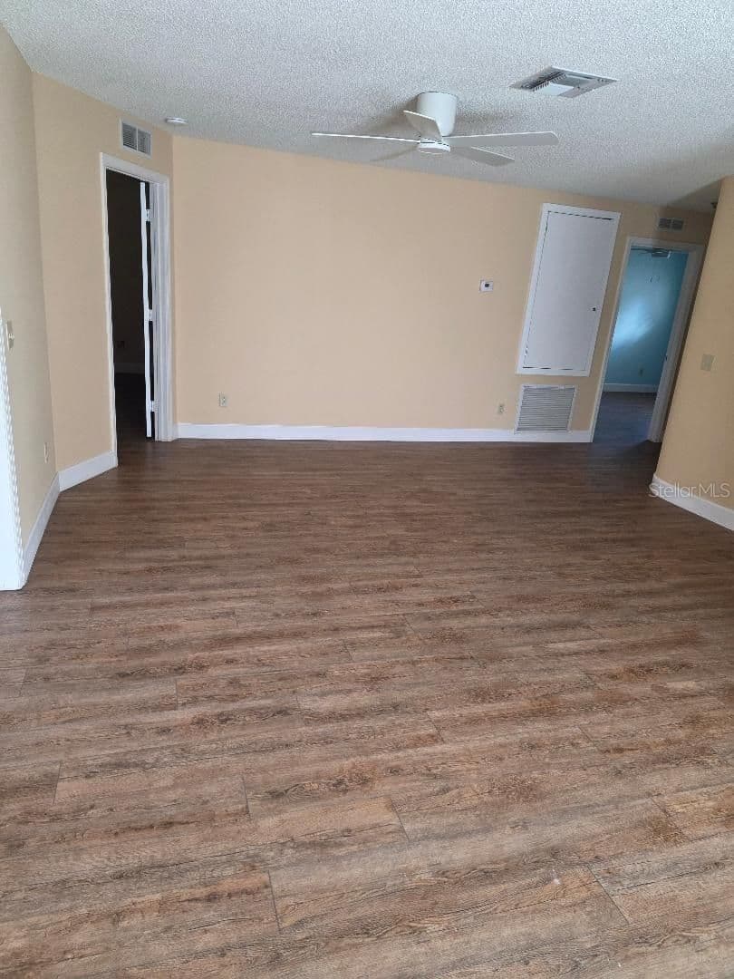 Photo 5 of 9028 91ST