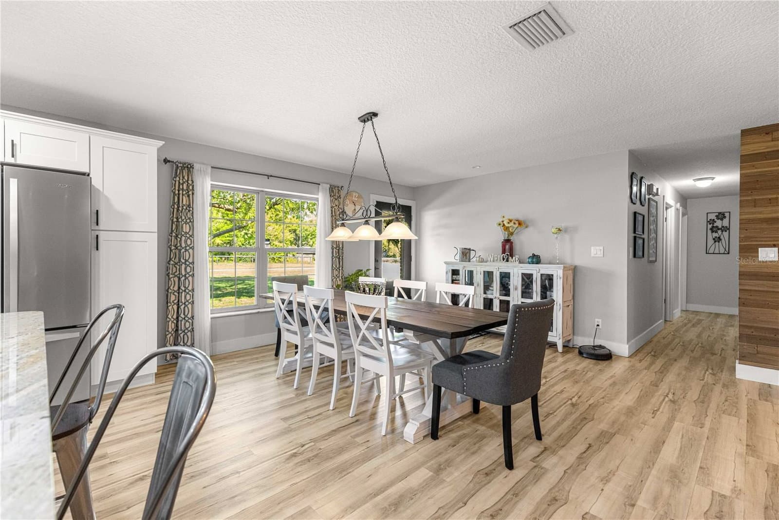 Photo 5 of 2940 49TH