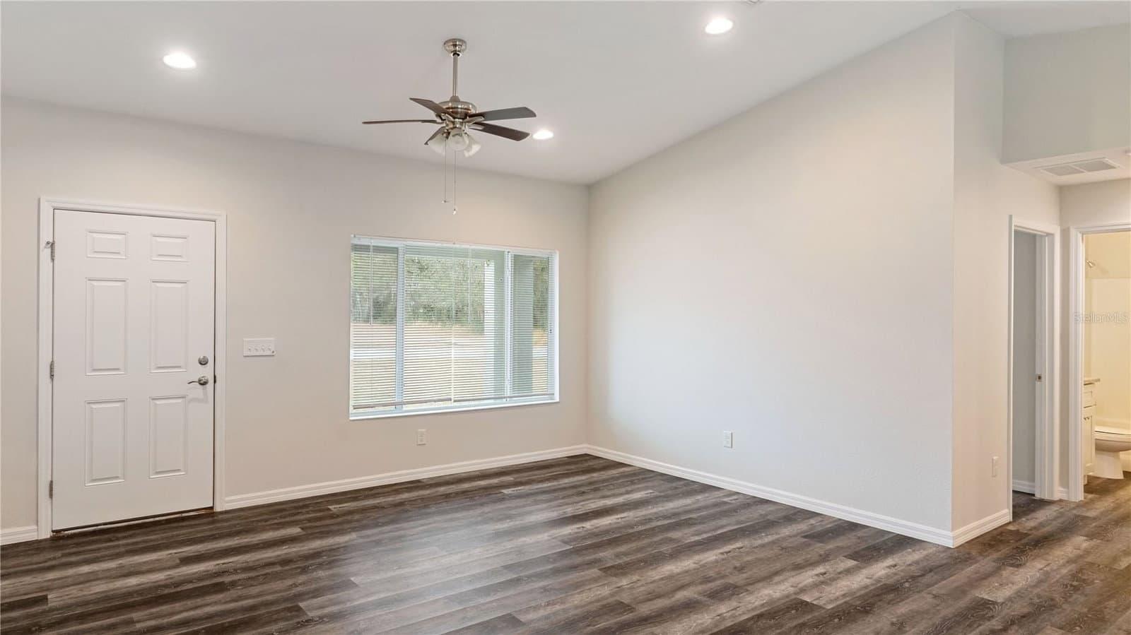Photo 5 of 296 OAK LANE