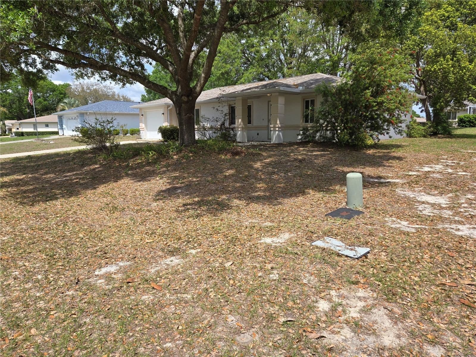 Photo 4 of 6121 103RD
