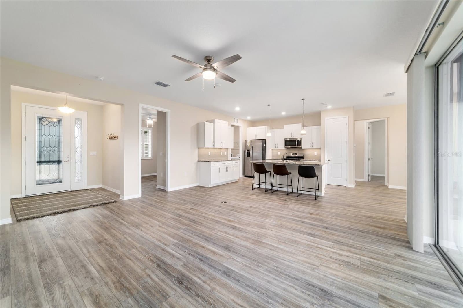 Photo 5 of 8890 104TH