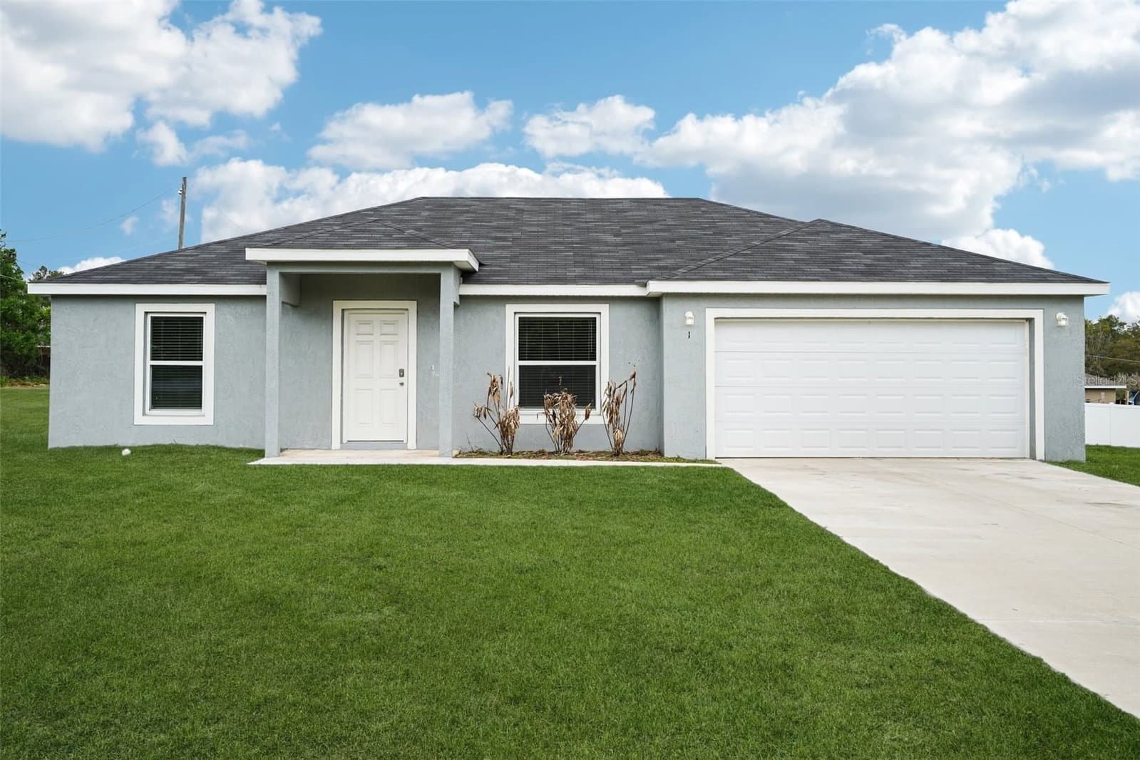 1 OAK CIRCLE