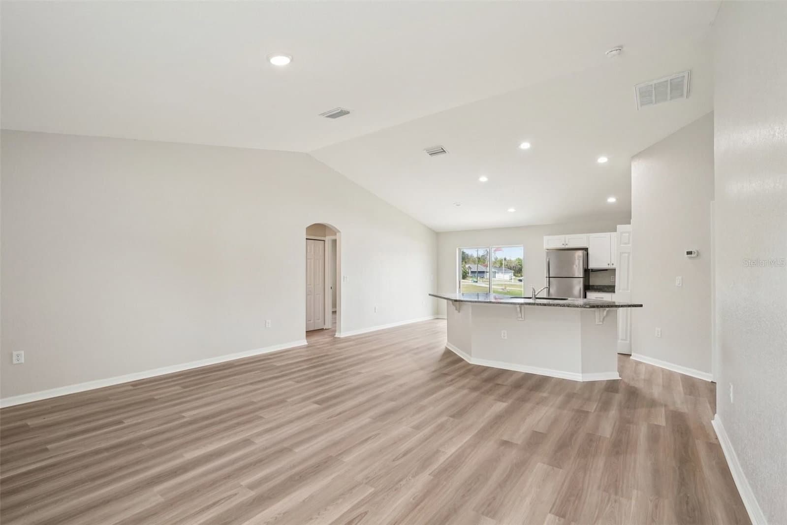 1 OAK CIRCLE