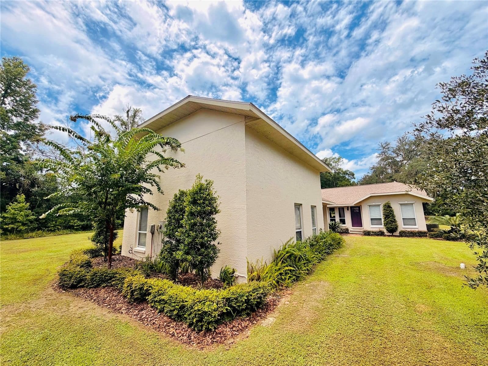5900 MAGNOLIA