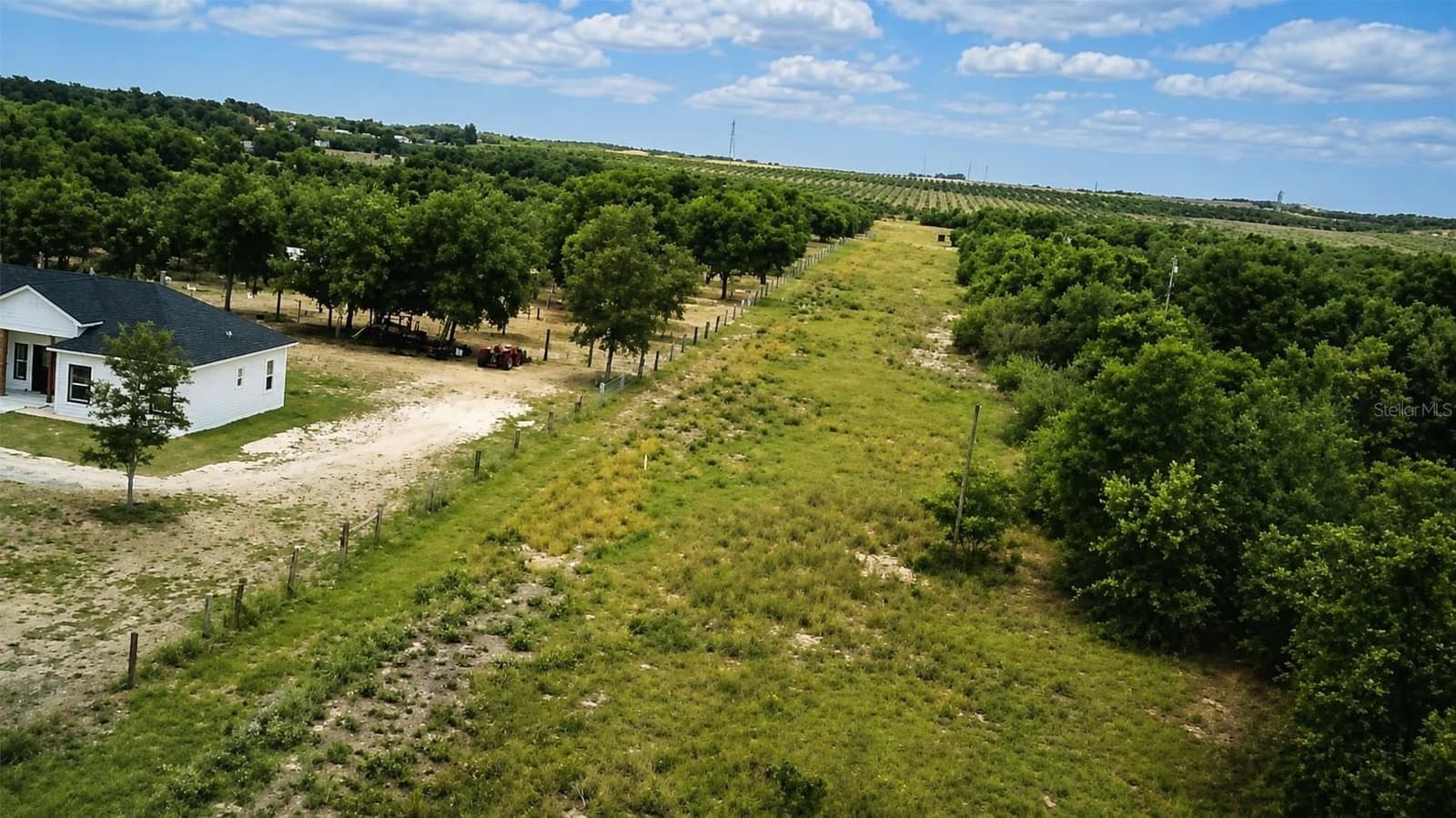 Photo 4 of 1716 TINDEL CAMP