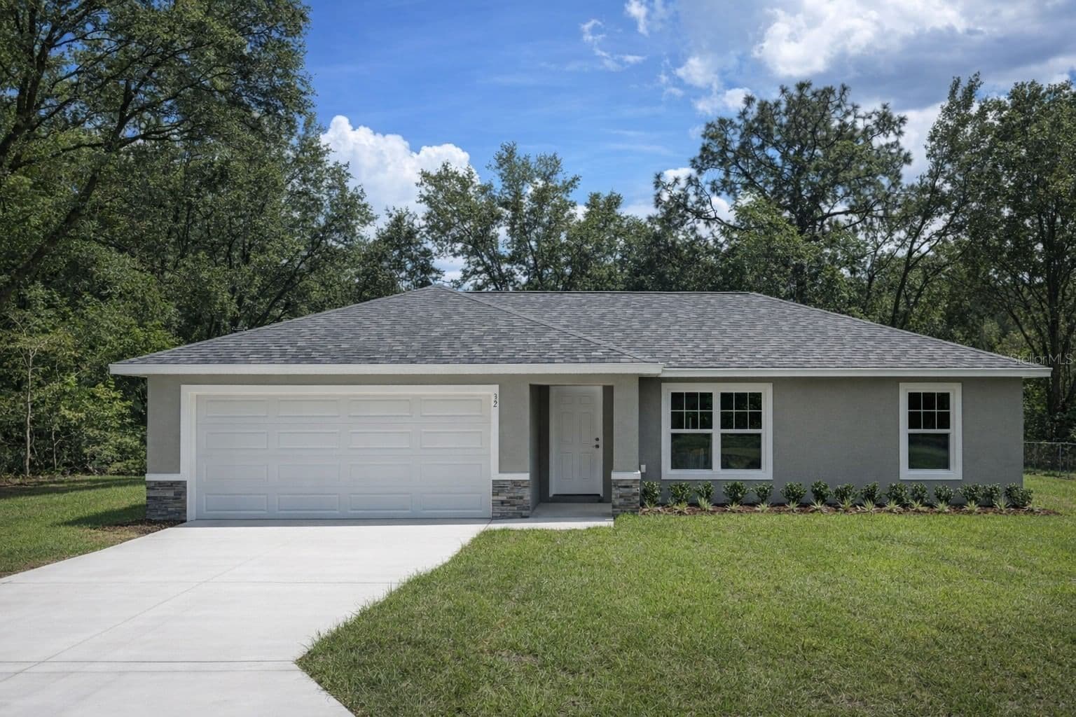 32 OLIVE CIRCLE