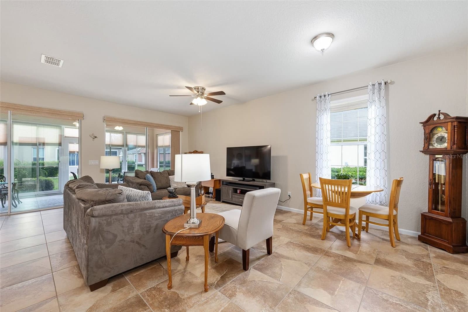 Photo 4 of 7150 91ST