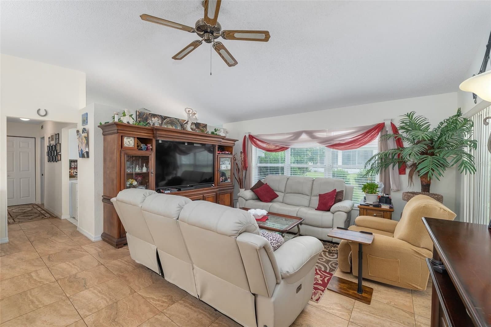 Photo 5 of 11563 74TH