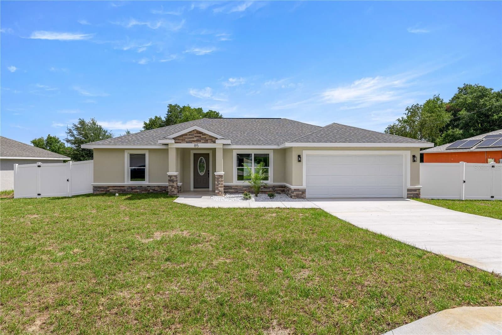 85 JUNIPER LOOP CIRCLE
