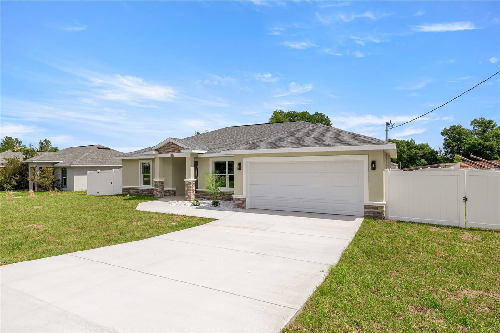 85 JUNIPER LOOP CIRCLE