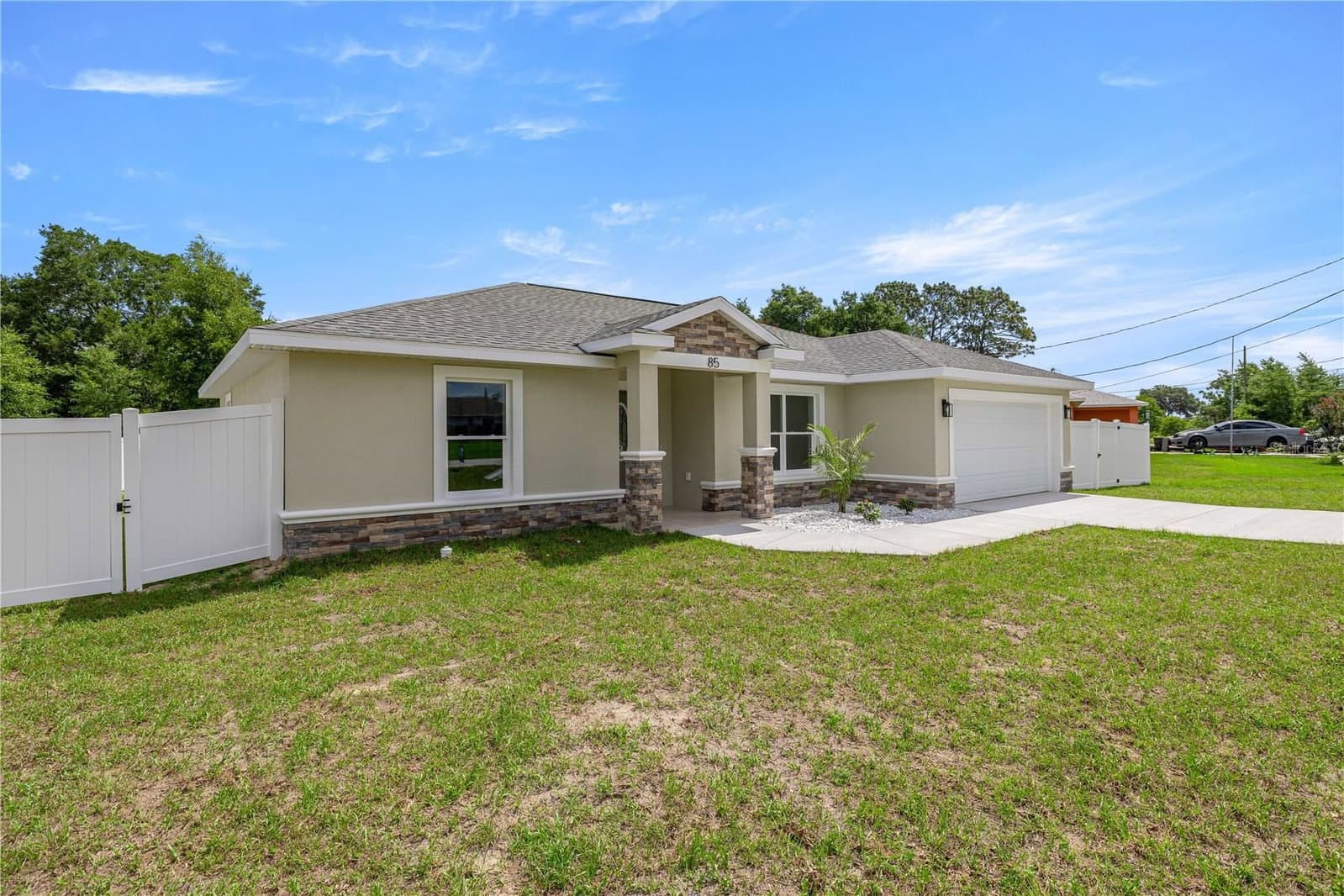 85 JUNIPER LOOP CIRCLE