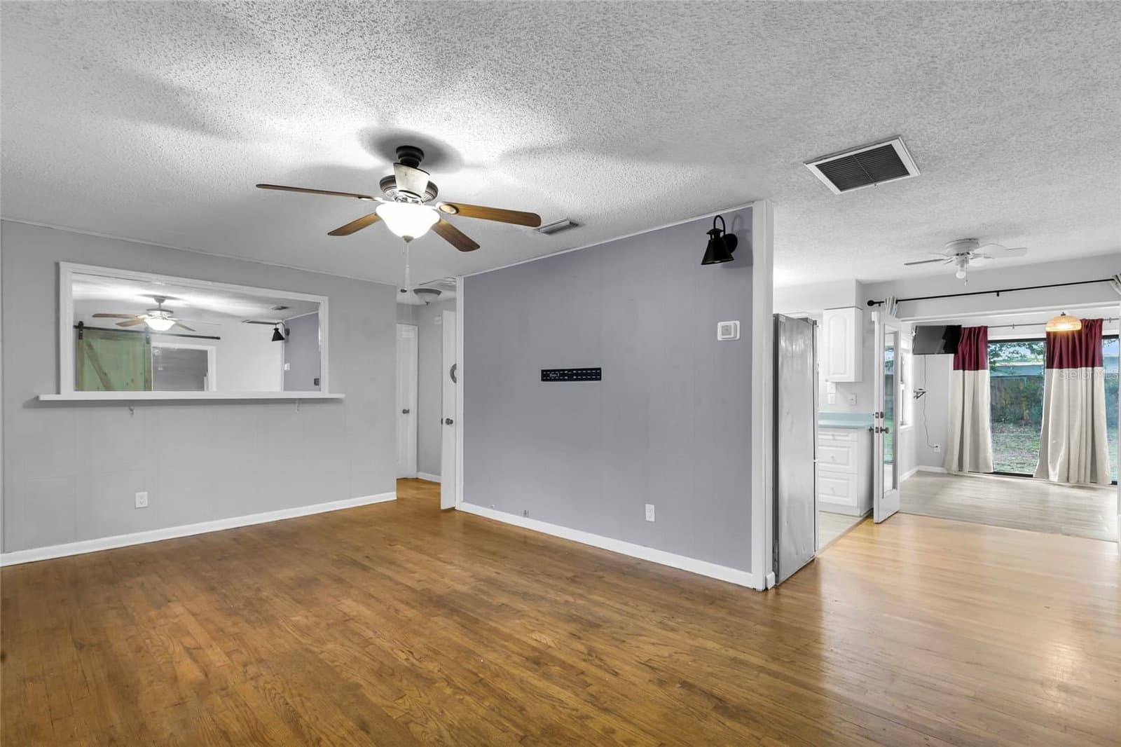 Photo 4 of 1474 59TH