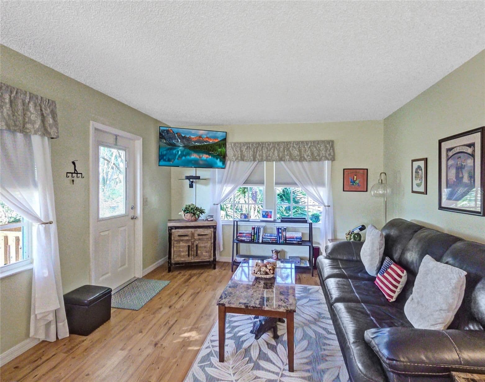 Photo 4 of 7991 MIDWAY DRIVE