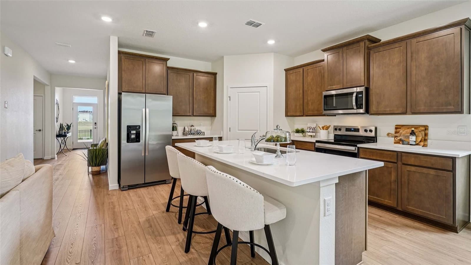 Photo 5 of 4555 39TH STREET