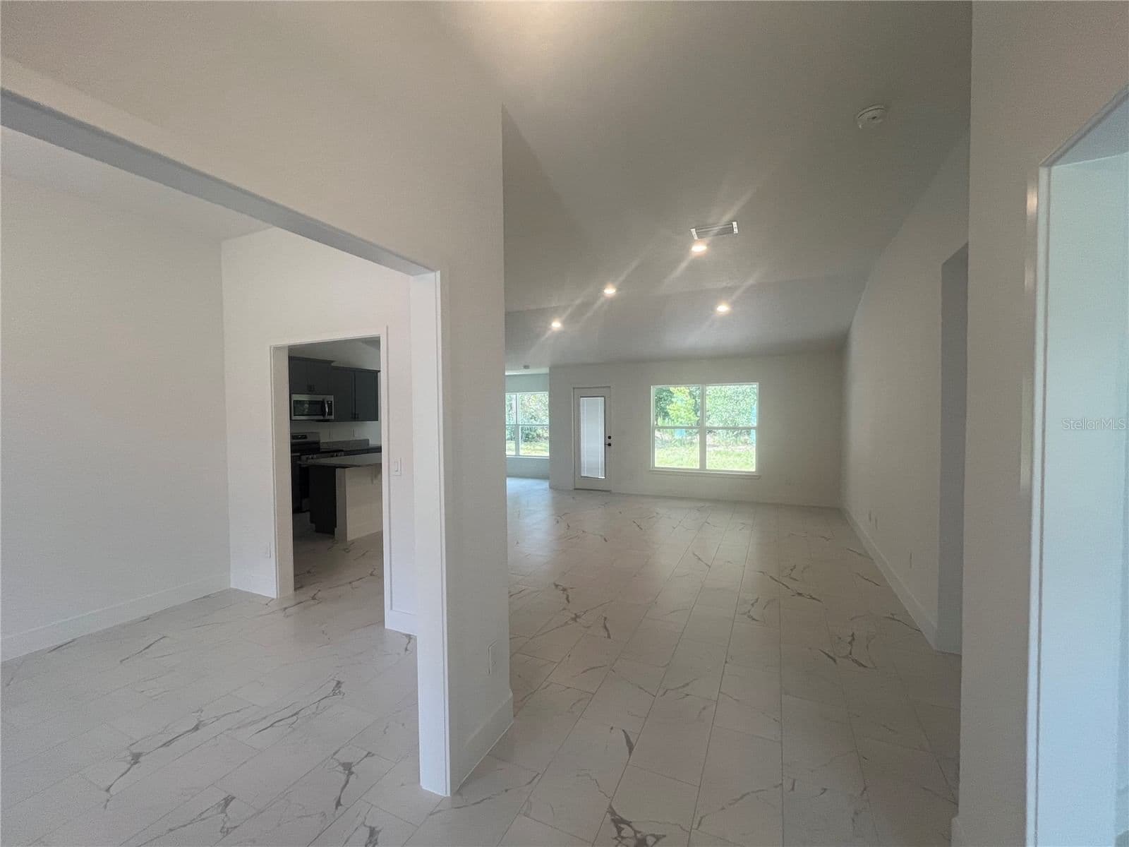 Photo 4 of 18 HEMLOCK TERRACE TRL